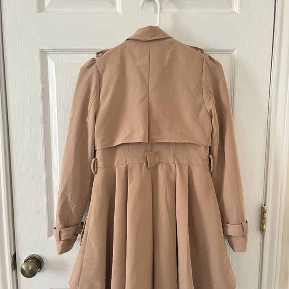 Lanxin Classic Tan Coat - Picture 5 of 7